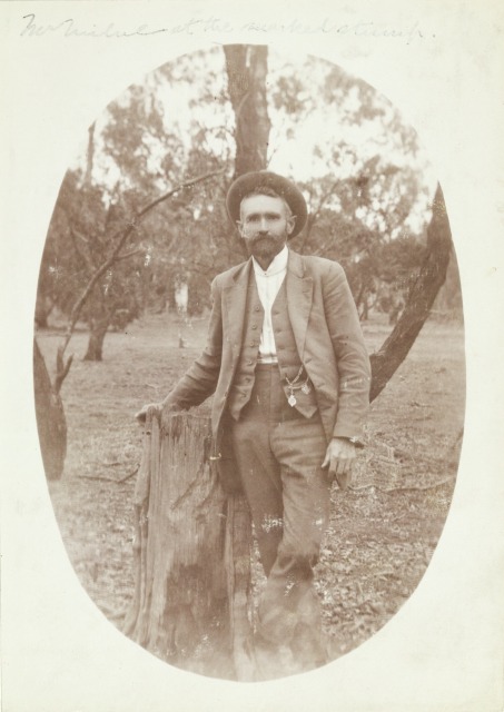 Amateur ethnographer Edmund Milne at Gobothery Hill, Central New South Wales, 1913.  National Museum of Australia