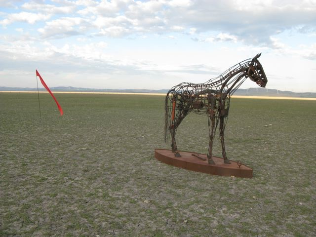 Adrift, sculpture by Suzie Bleach and Andy Townsend. Photograph courtesy of the artists. 