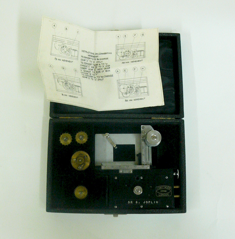 J. Swift & Son x-y slide translation assembly for point counting studies, DYMO labelled ‘Dr. G Joplin’. National Museum of Australia. 