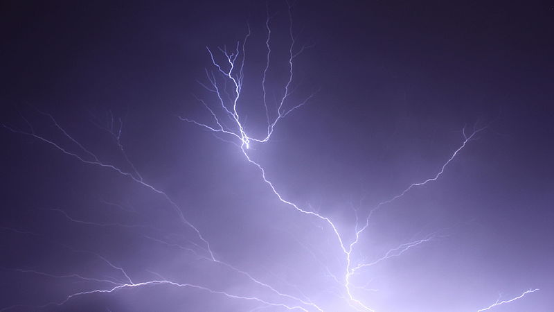 Lightning near Albury, NSW, 2014, by Thennicke: Wikimedia Commons